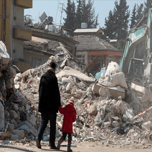 Lire la suite à propos de l’article Londres : Marché caritatif au profit des victimes des tremblements de terre en Türkiye